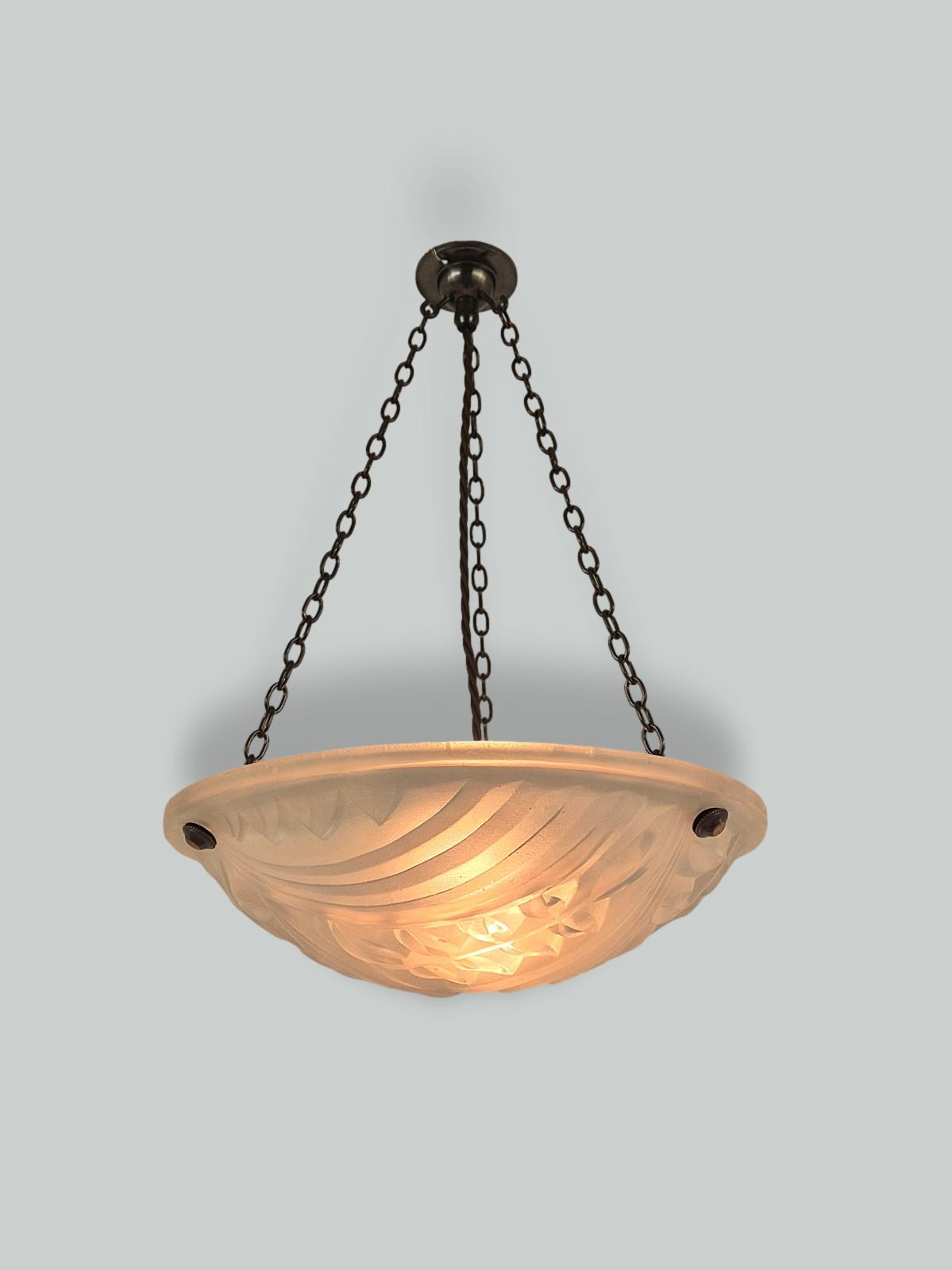 Verrerie D'art Degué | Frosted Art Deco Plafonnier | France c.1930