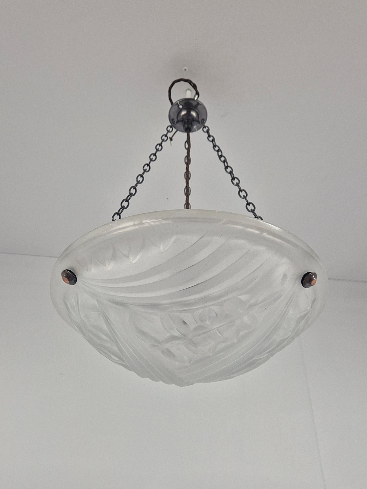 Verrerie D'art Degué | Frosted Art Deco Plafonnier | France c.1930 - Image 5