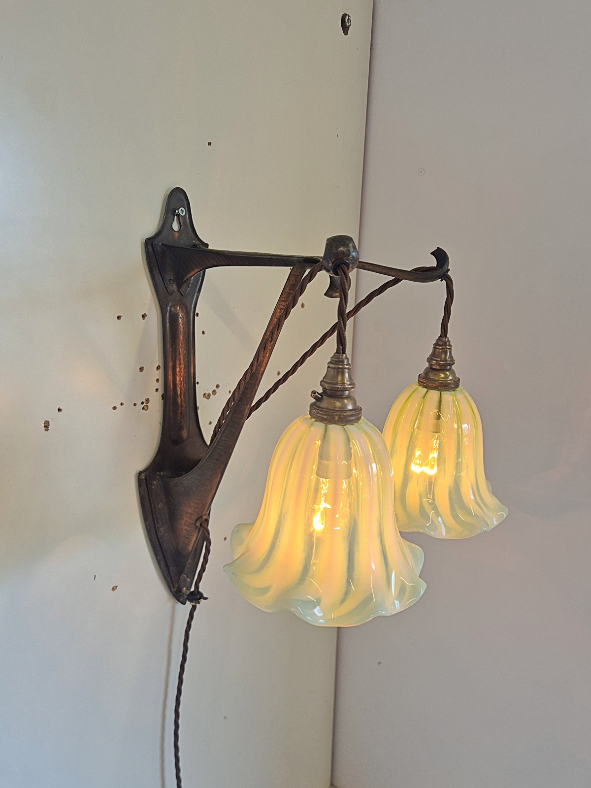 Style of Jesson Birkett & Co (Faulkner Bronze co.) | Twin-arm Arts & Crafts Wall Light | England c.1900 - Image 10