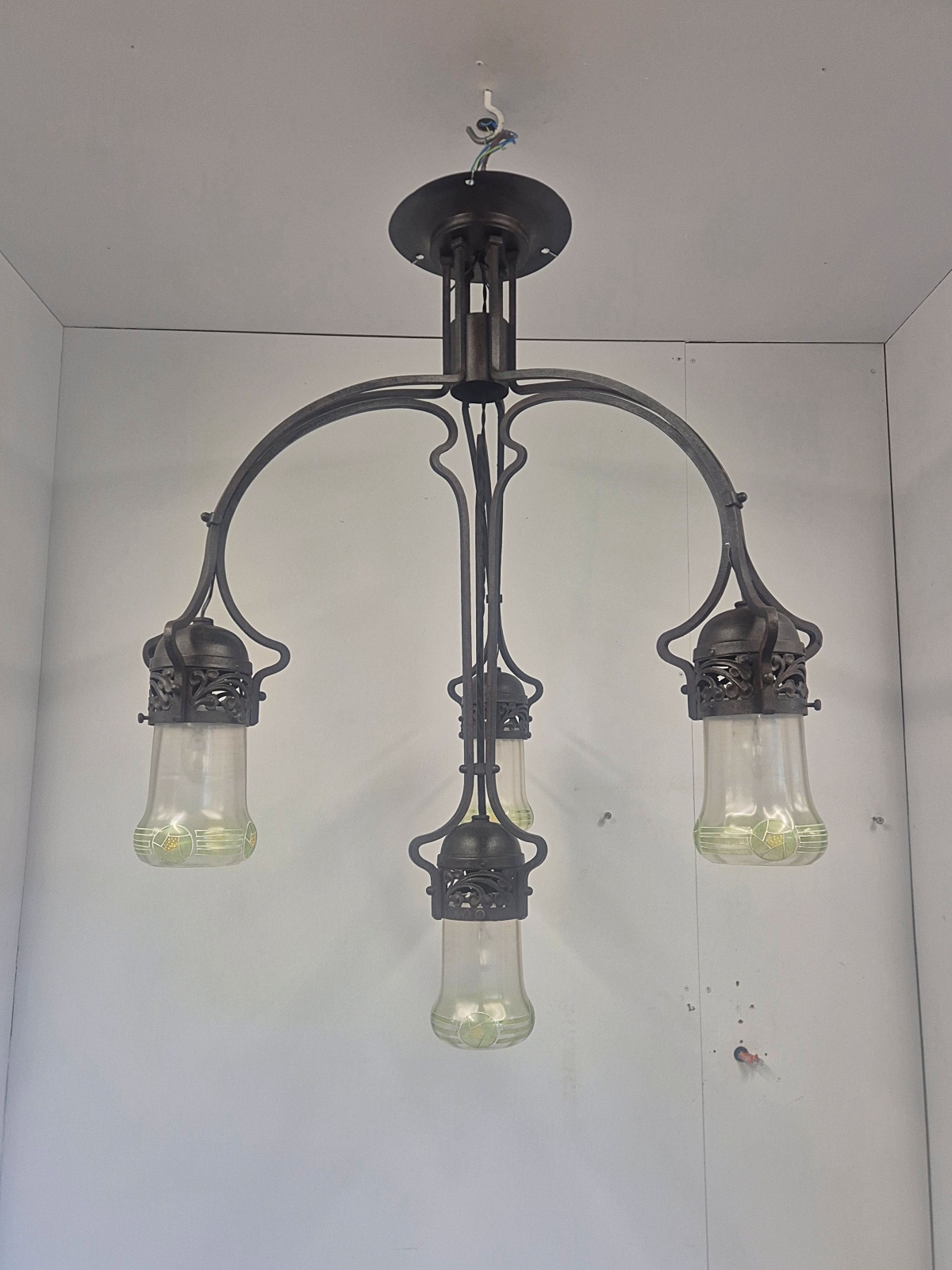 Style of Gustave Serrurier-Bovy | Monumental Wrought-iron Art Nouveau Chandelier | Belgium c.1900-05 - Image 3