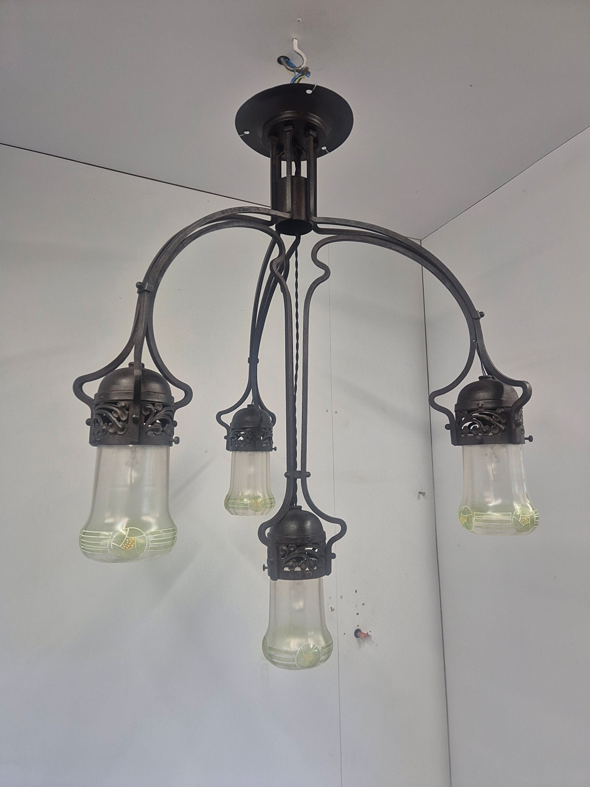Style of Gustave Serrurier-Bovy | Monumental Wrought-iron Art Nouveau Chandelier | Belgium c.1900-05 - Image 7