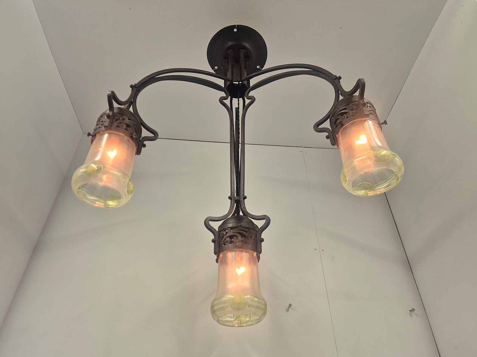 Style of Gustave Serrurier-Bovy | Monumental Wrought-iron Art Nouveau Chandelier | Belgium c.1900-05 - Image 10