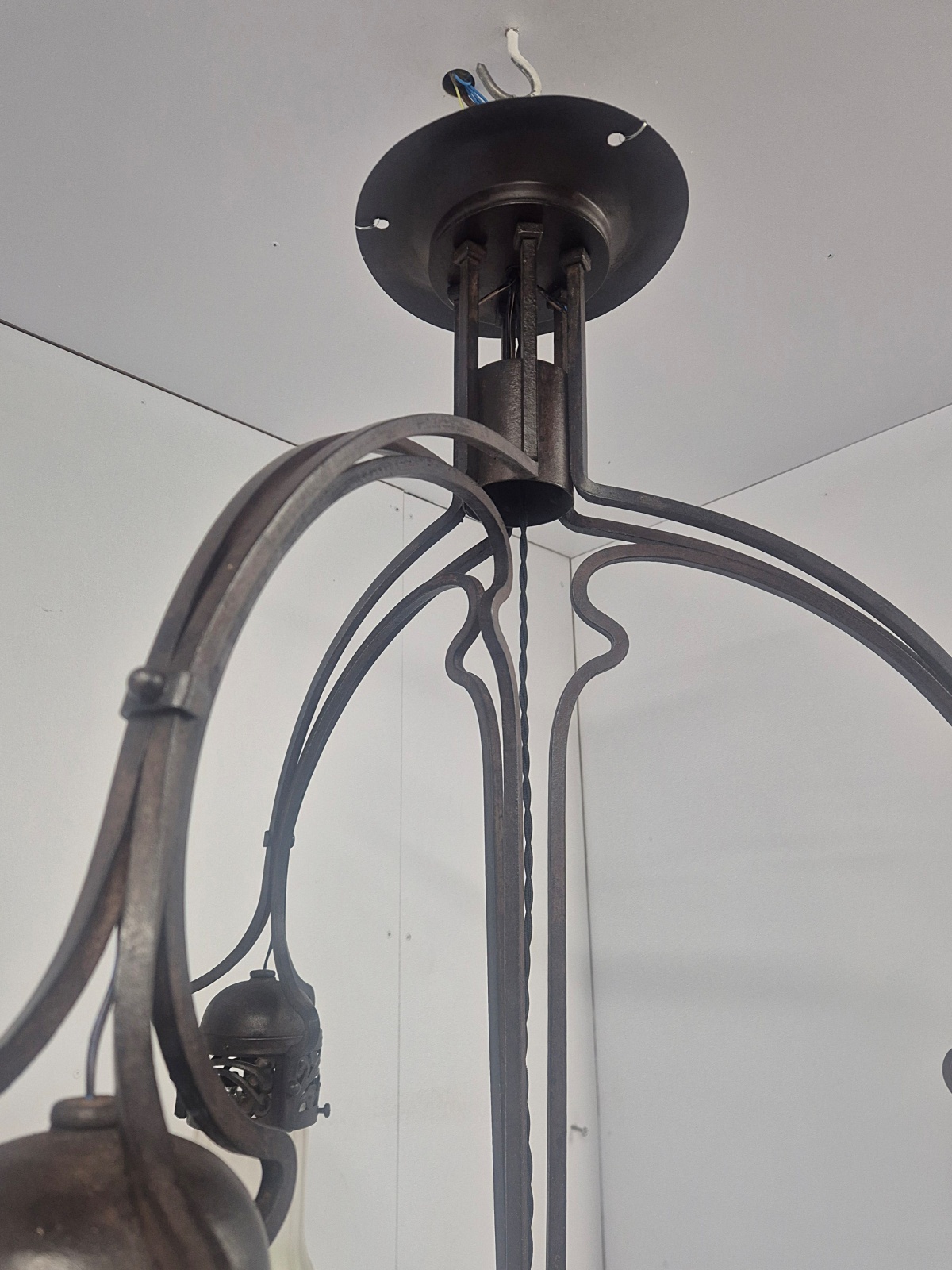 Style of Gustave Serrurier-Bovy | Monumental Wrought-iron Art Nouveau Chandelier | Belgium c.1900-05 - Image 11