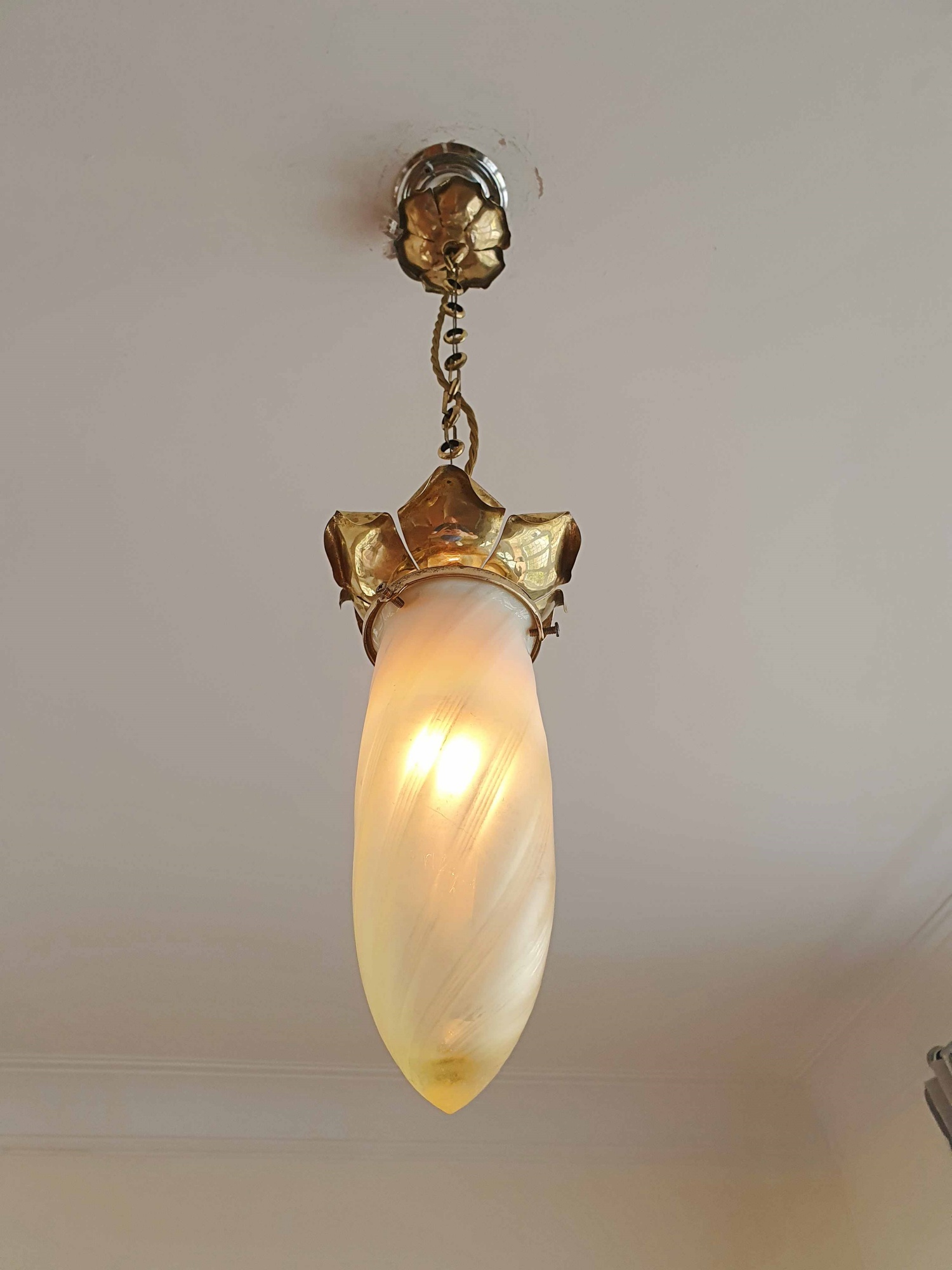 Stourbridge, Birmingham | 2 Similar Arts & Crafts Vaseline-glass Pendants | England c.1905 - Image 3