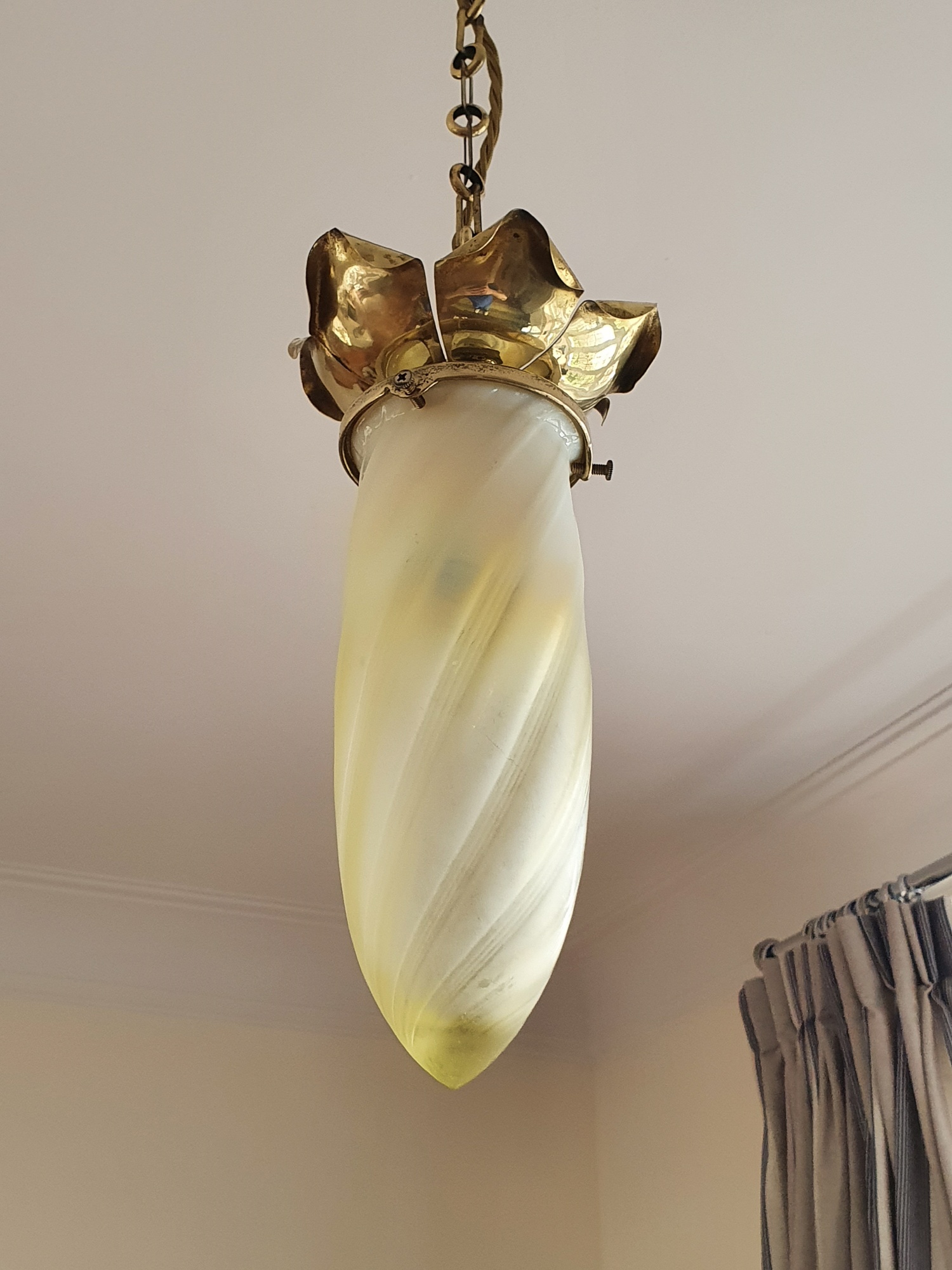 Stourbridge, Birmingham | 2 Similar Arts & Crafts Vaseline-glass Pendants | England c.1905 - Image 6