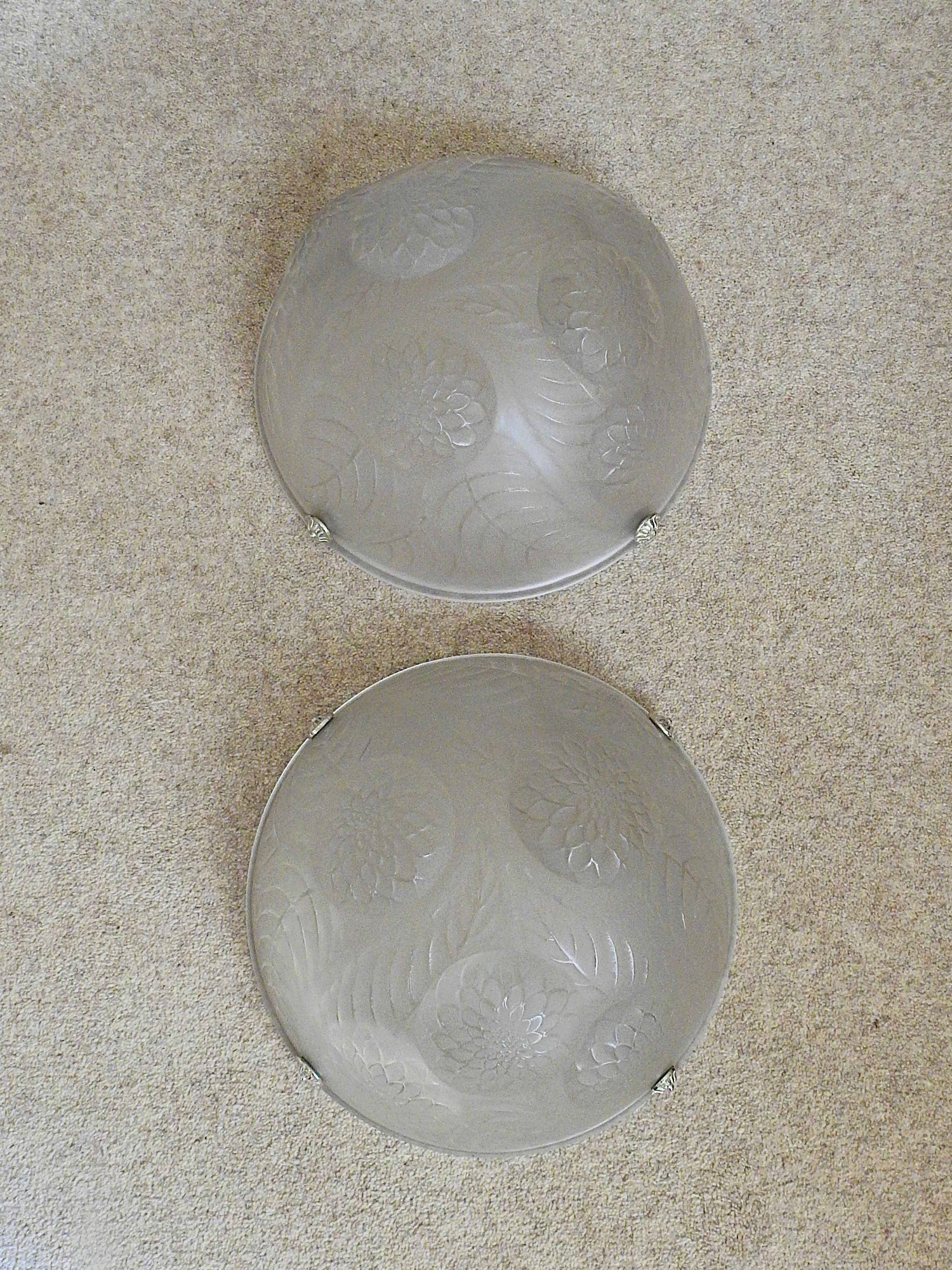 René Lalique | 2 "Dahlia" Frosted-glass Plafonniers | France c.1930 - Image 9