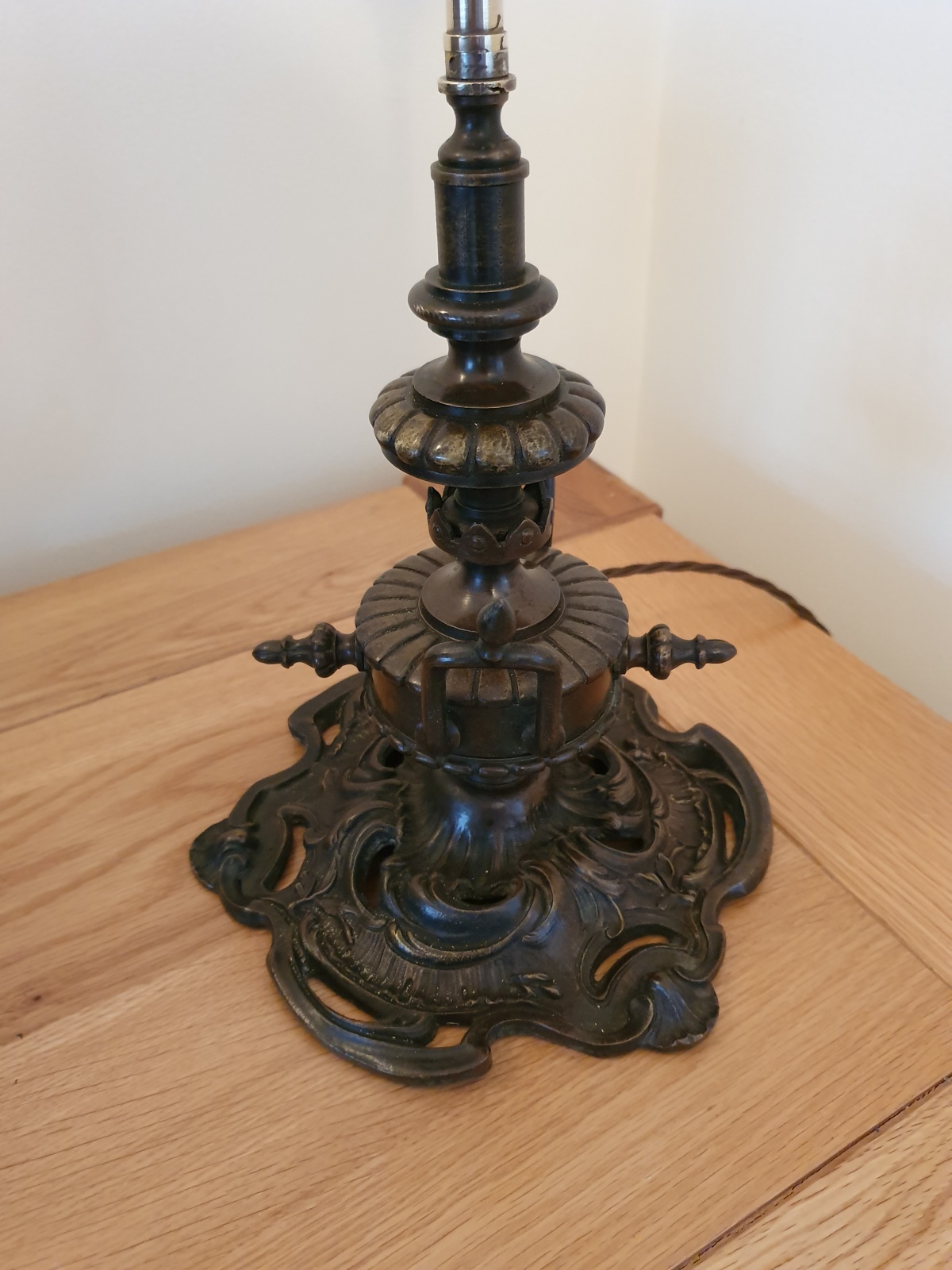 Unsigned | Baroque Bronze Table Standard | France Early c.20th - Image 6