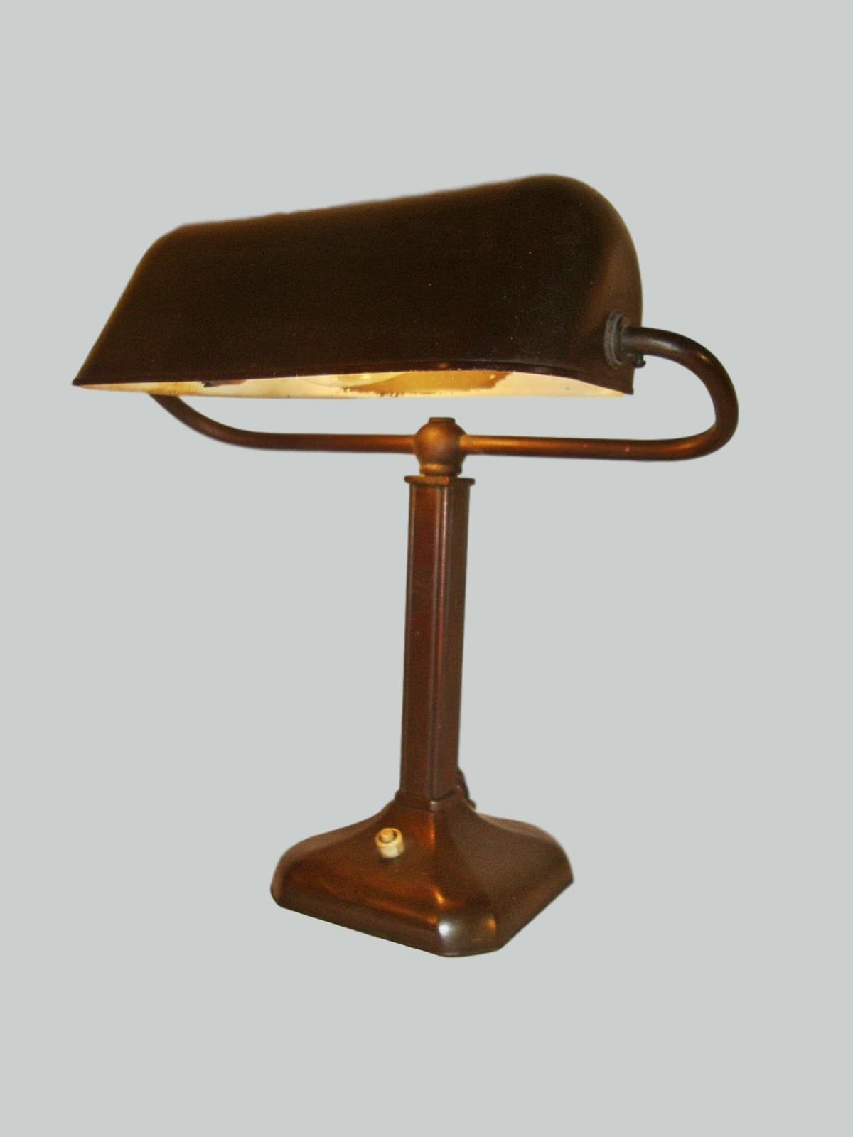 Unsigned | Edwardian Bakelite Banker's Desk Lamp | England Early c.20th | SOLD