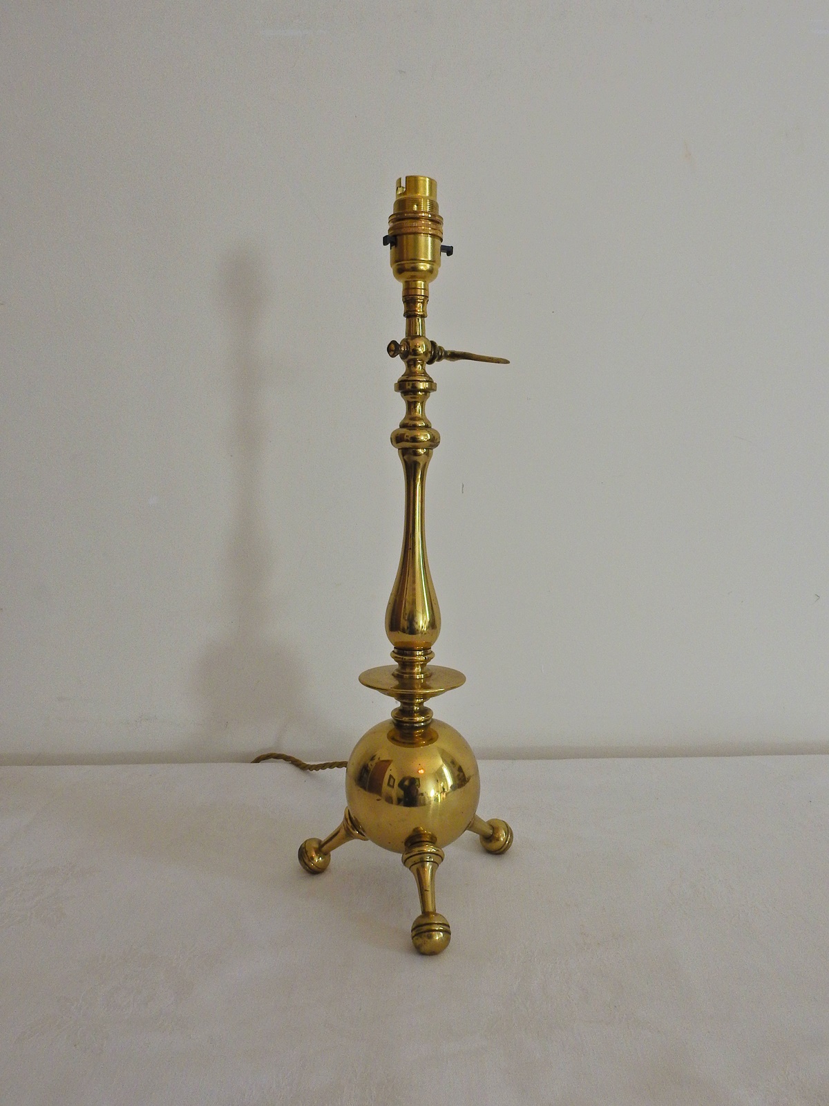 Unsigned | Cast Brass "Gas" Table Lamp | England c.1895 | SOLD - Image 3
