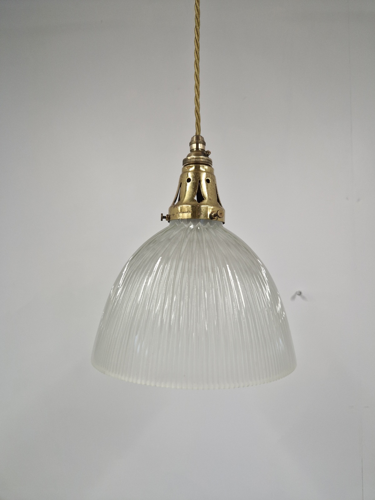 The Holophane Company | Collection of 8 Large "Stiletto" Prism Reflectors | Original Brass Gallery - Image 7