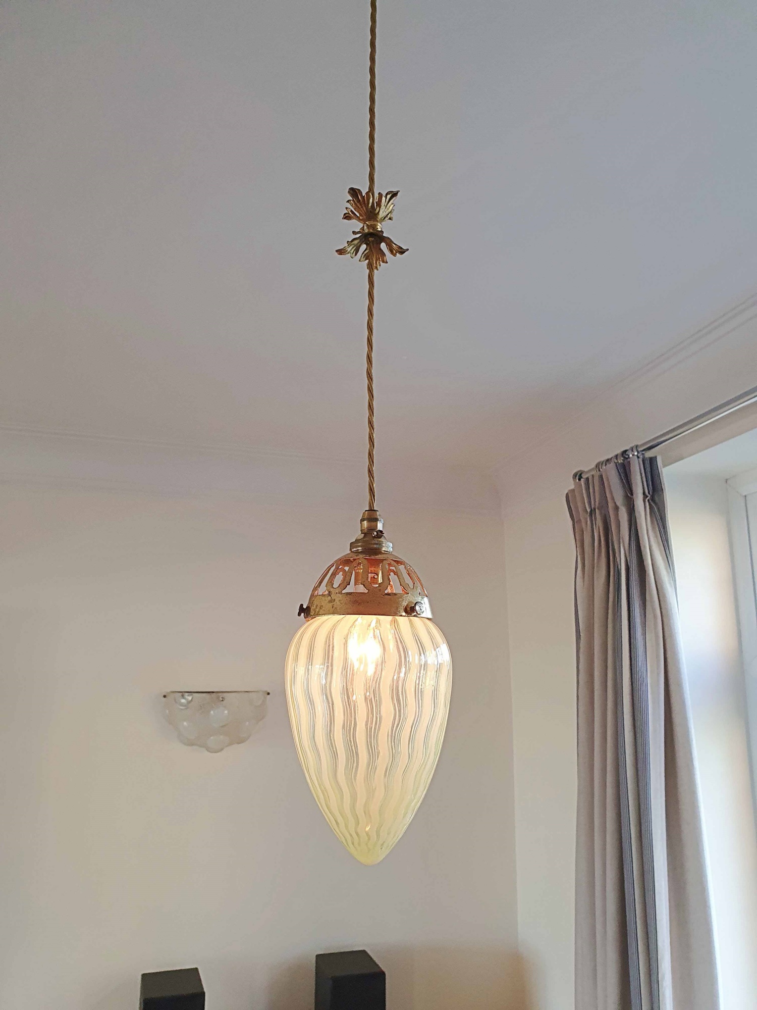 The General Electric Company (G.E.C) | Vaseline-glass Pendant Light | England c.1905 | SOLD - Image 5