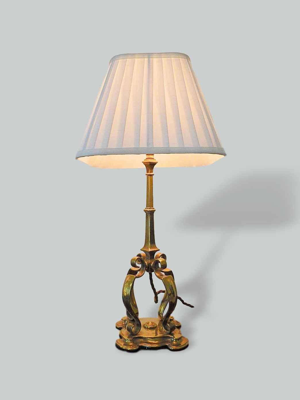 Unsigned | Quatrefoil Edwardian Table Standard | England c.1910 | SOLD