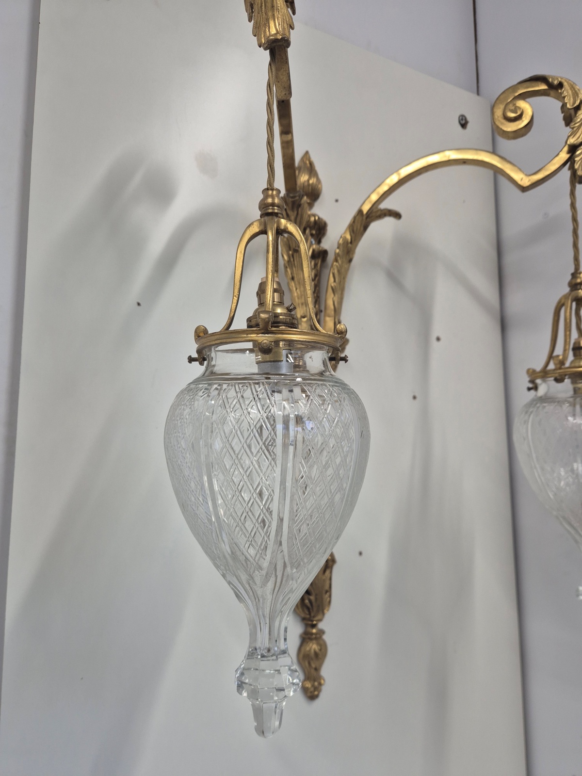 Attributed F & C Osler, Birmingham | 2 Monumental Louis XVI Style Twin-Arm Appliques | England c.1900-10 - Image 8