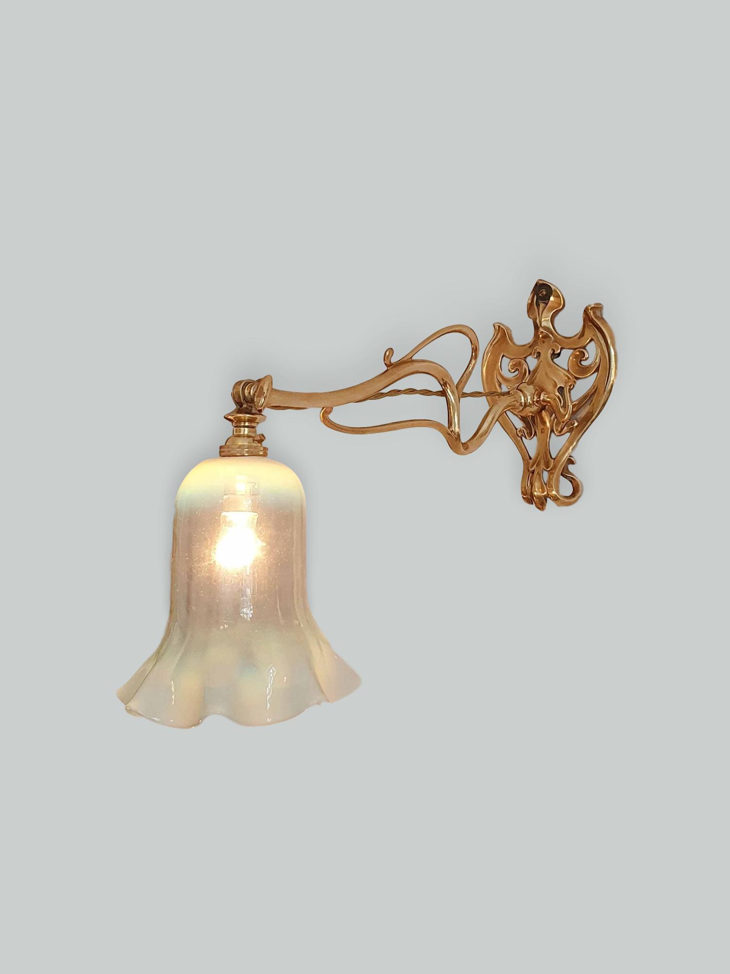 Unsigned | Brass Art Nouveau Wall Light | English c.1900