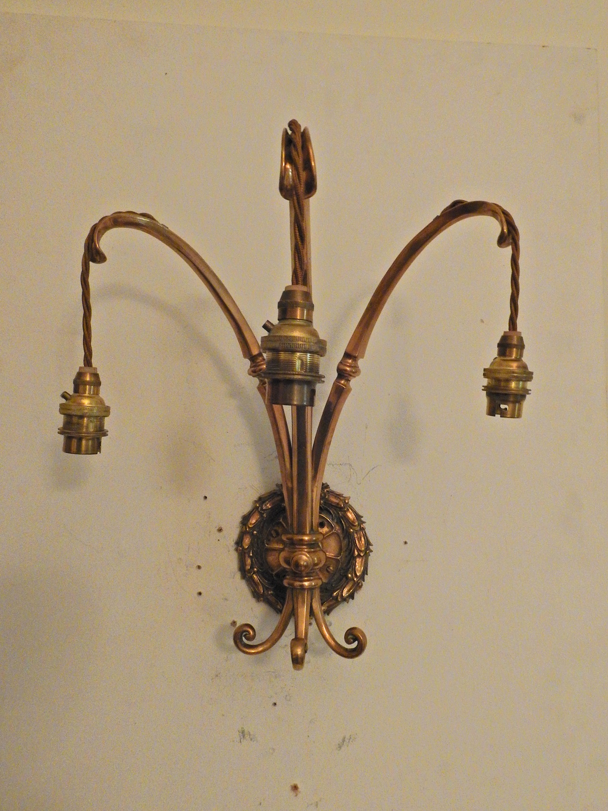 Attributed F & C Osler | 2 Triple-Arm Wall Appliques | England c.1905 - Image 3