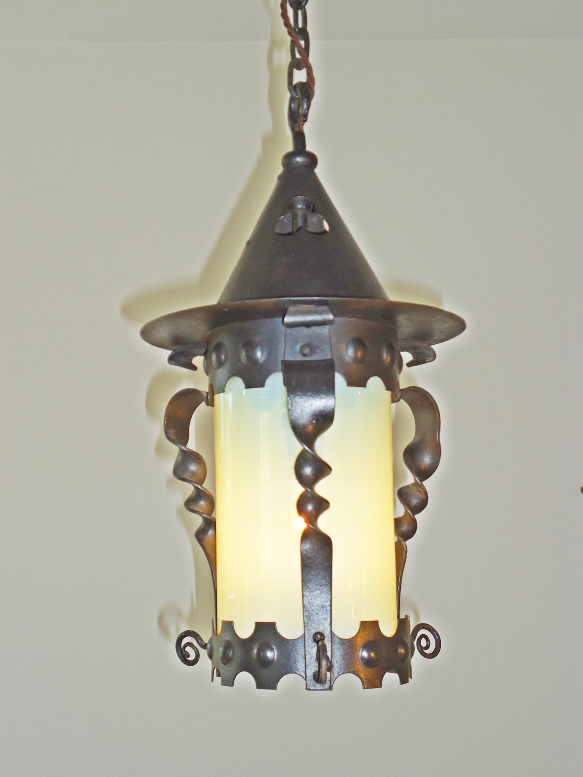 Unsigned | Wrought-Iron Arts & Crafts Lantern | England c.1900 - Image 4