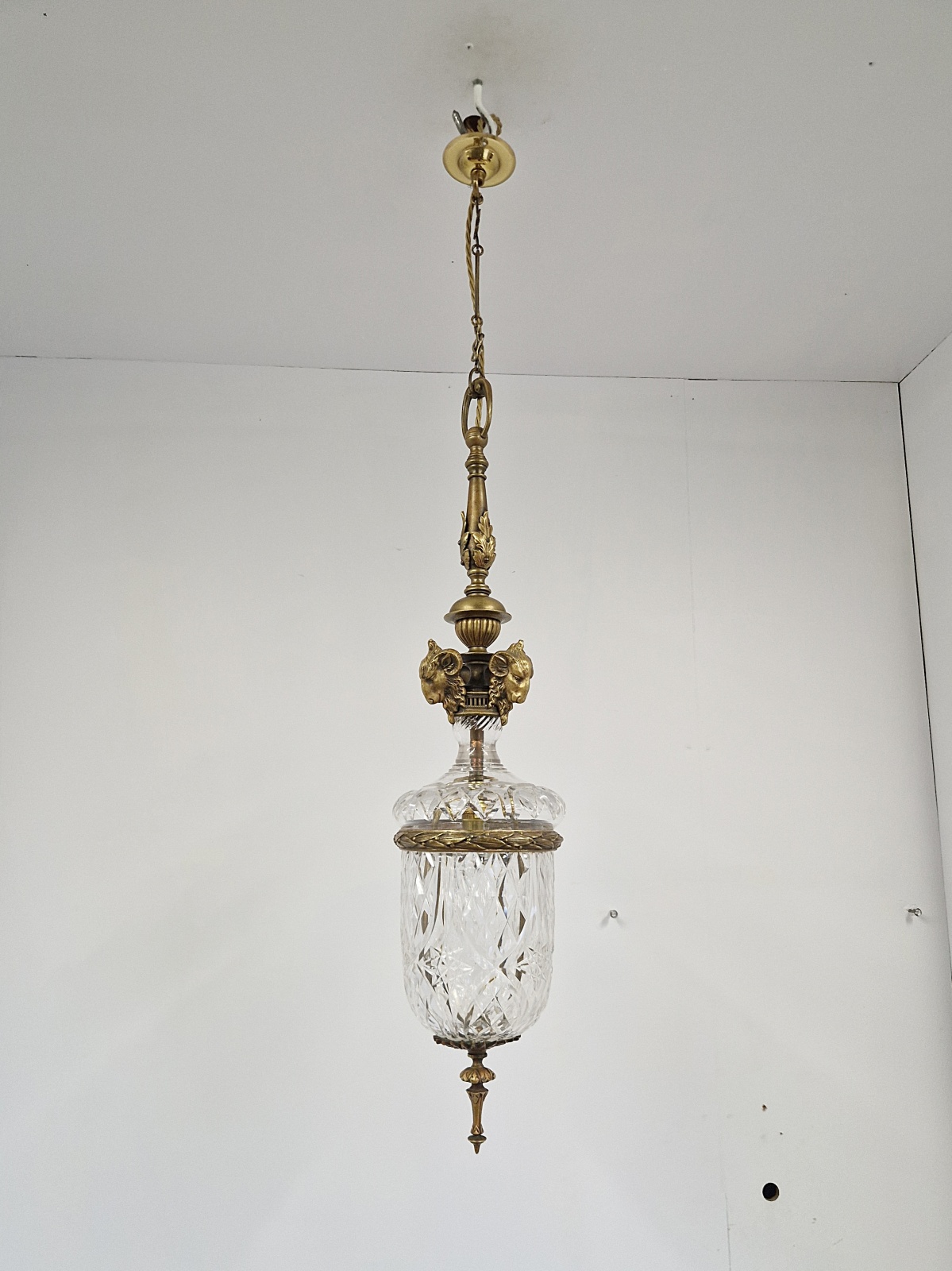 F & C Osler, Birmingham | Neo-Classical Cut-Glass Lantern | England c.1910 | SOLD - Image 3