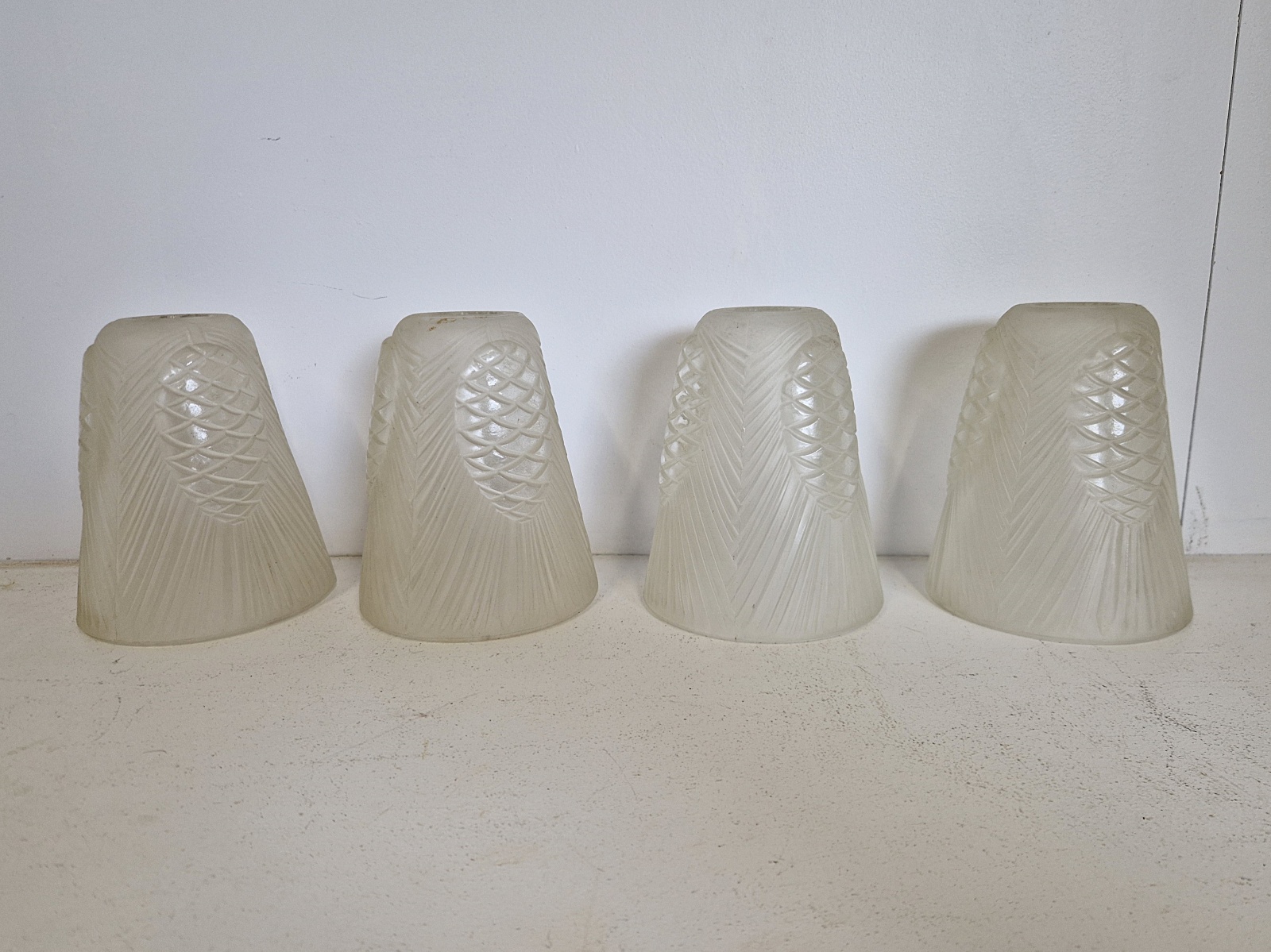 Verrerie D’art Degué | 2 x Pairs (4) Art Deco Lampshades | France c.1925