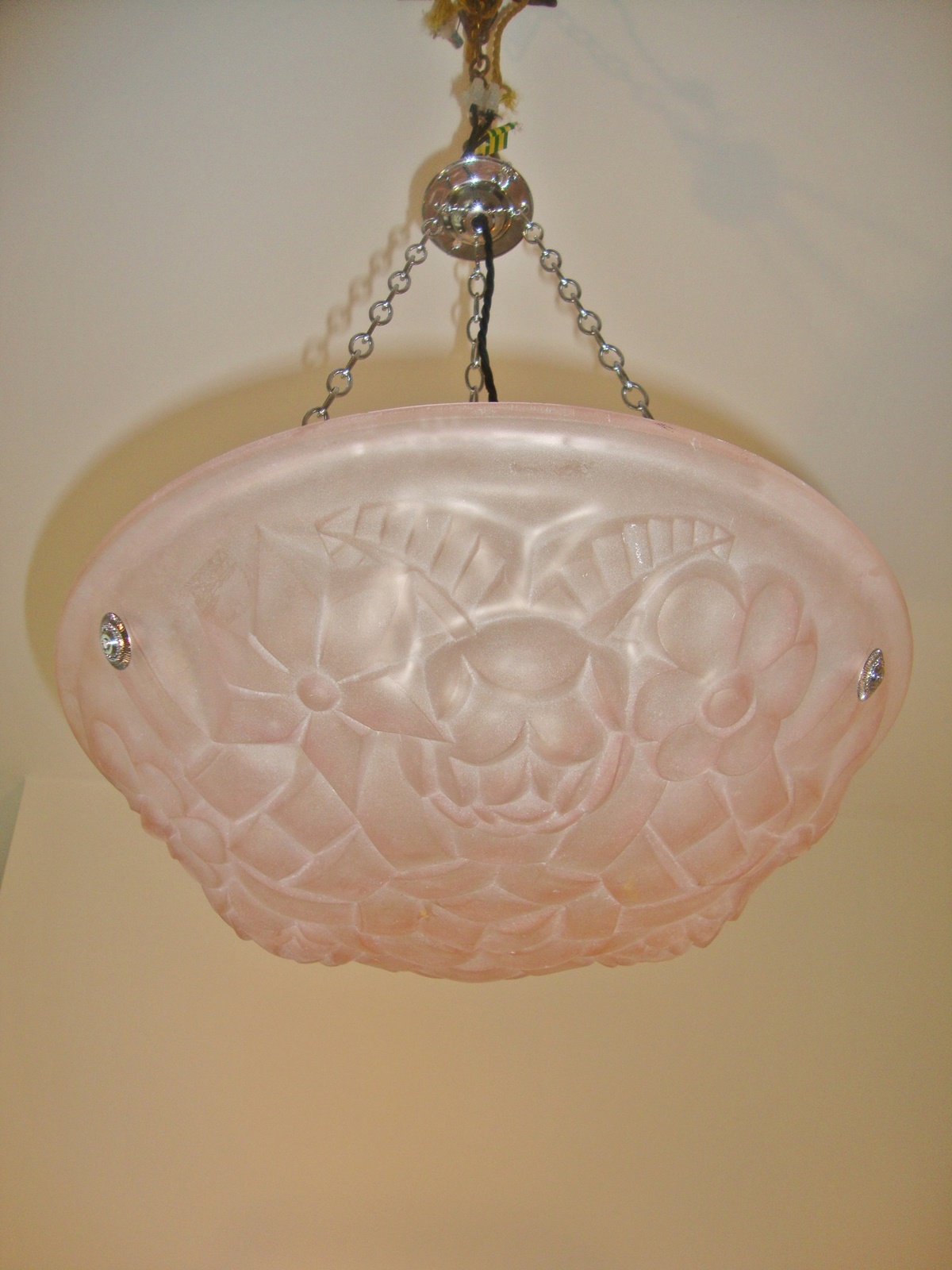 Degué | Pink Art Deco Plafonnier | France c.1930 | SOLD - Image 2
