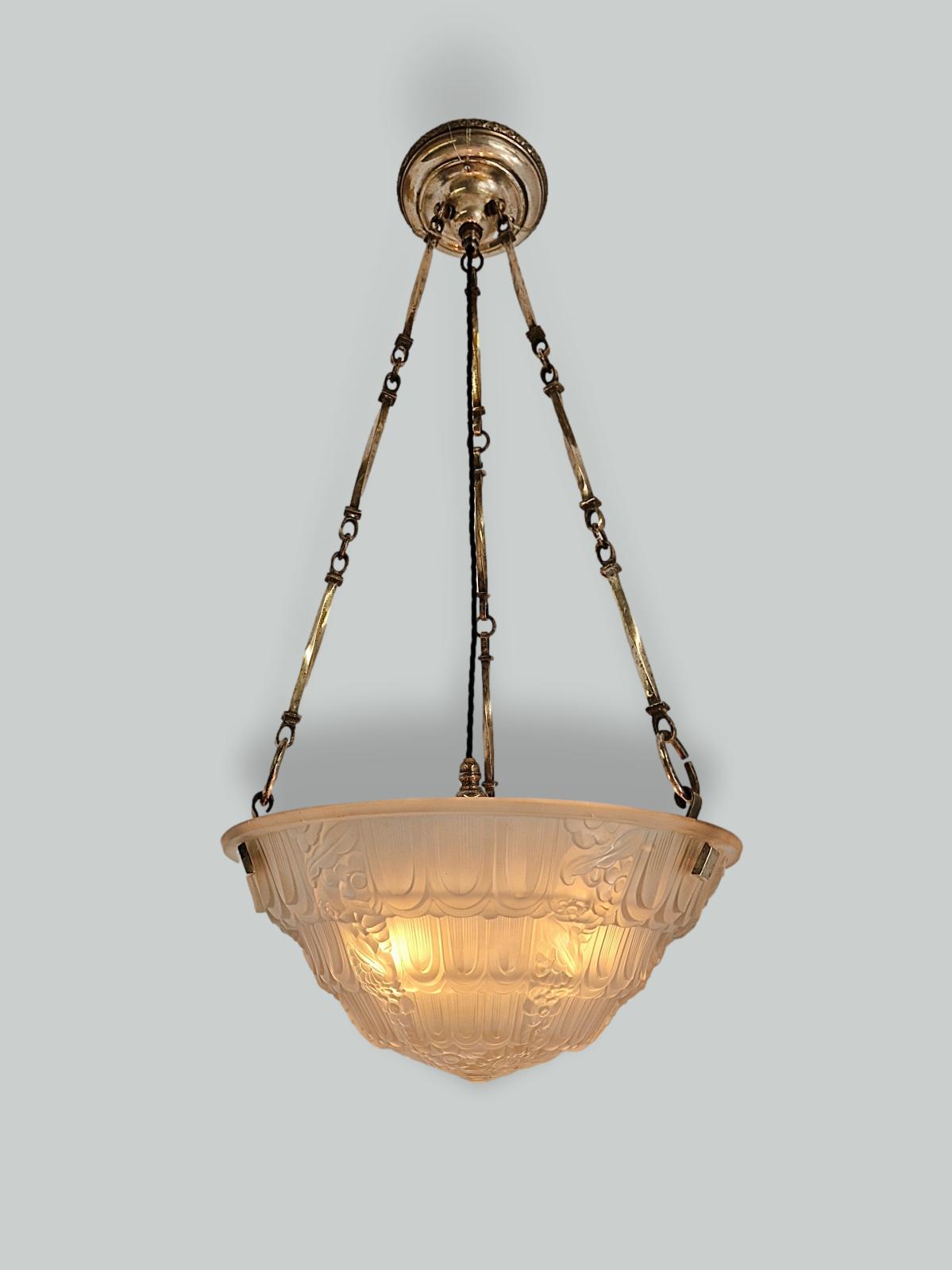 Unsigned | Large Art Deco Plafonnier | England or France c.1920