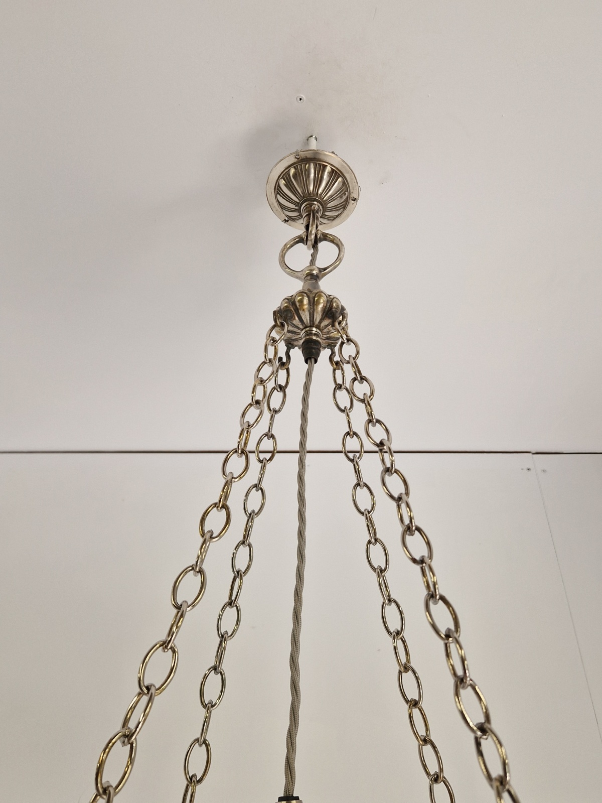 René Lalique | 2 "Dahlia" Frosted-glass Plafonniers | France c.1930 - Image 8