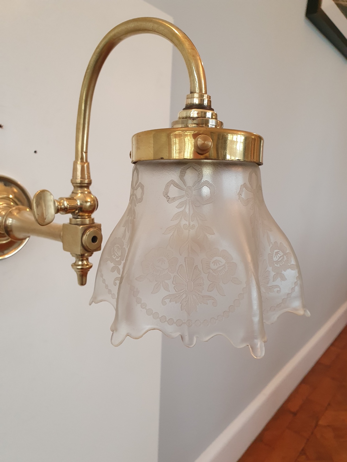 Unsigned | Small Edwardian Gas Wall Light | England c.1900 | SOLD - Image 3