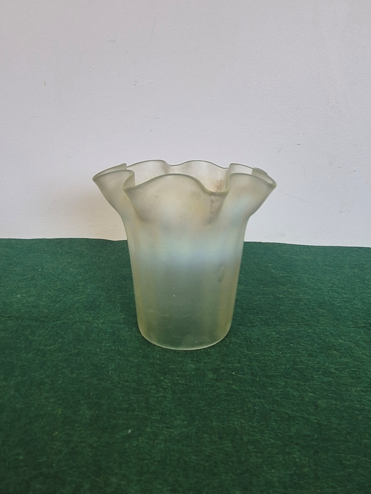 Unsigned | Small Straw-Vaseline Gas Lampshade | English c.1900