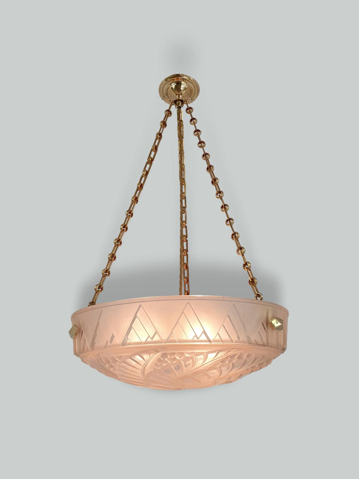 Noverdy (Nouvelle Verrerie de Dijon) | Frosted-white Art Deco Plafonnier | France c.1925 | SOLD