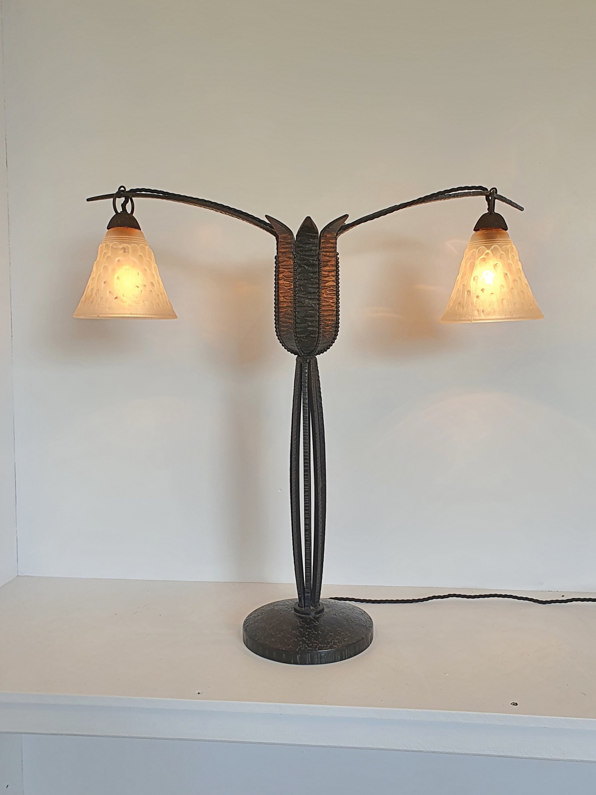 Marcel Vasseur & Muller Frères | Wrought Iron Art Deco Table Lamp | France c.1930 - Image 2