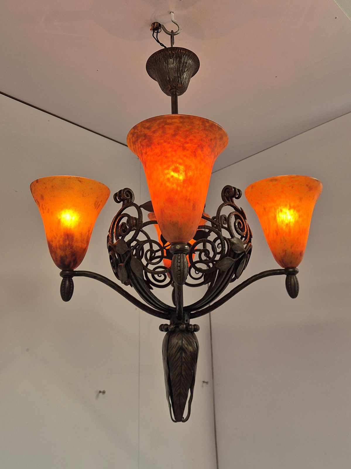 Edgar Brandt & Daum Frères | French Art Deco Wrought-Iron and "Pâte-de-Verre" Chandelier | France c. 1925 - Image 8