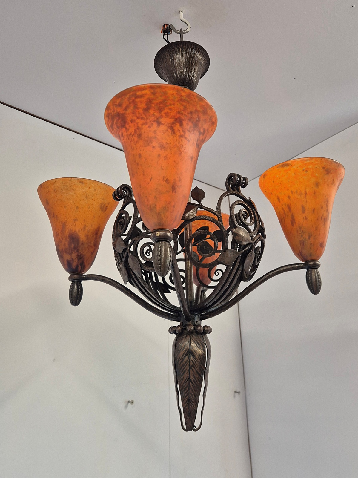 Edgar Brandt & Daum Frères | French Art Deco Wrought-Iron and "Pâte-de-Verre" Chandelier | France c. 1925 - Image 9