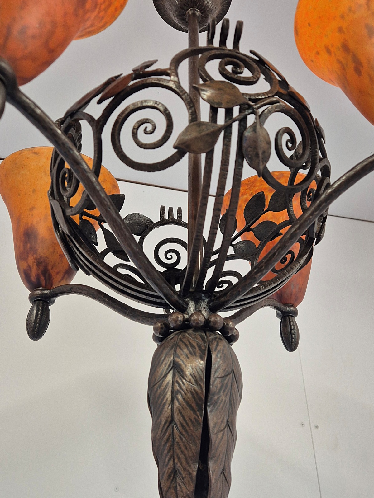 Edgar Brandt & Daum Frères | French Art Deco Wrought-Iron and "Pâte-de-Verre" Chandelier | France c. 1925 - Image 13