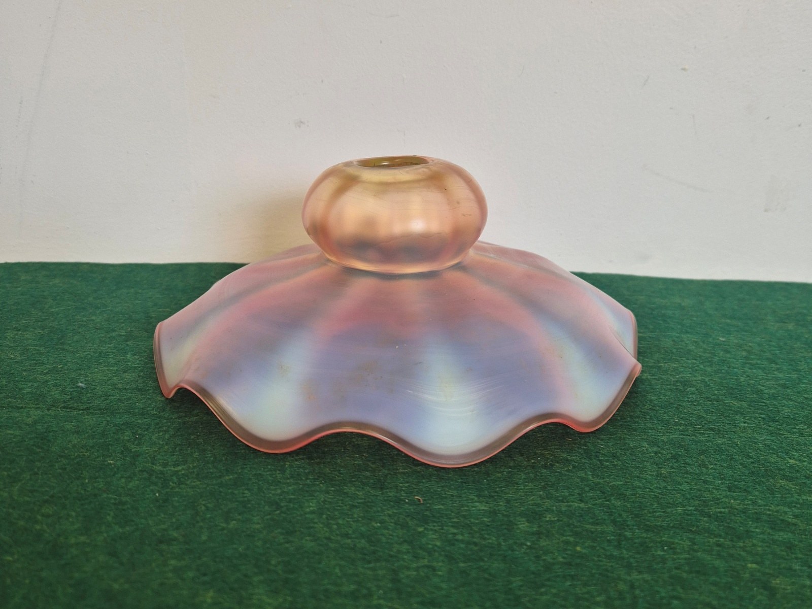 Unsigned | Cranberry-vaseline "Coolie" Lampshade | Engand c.1900