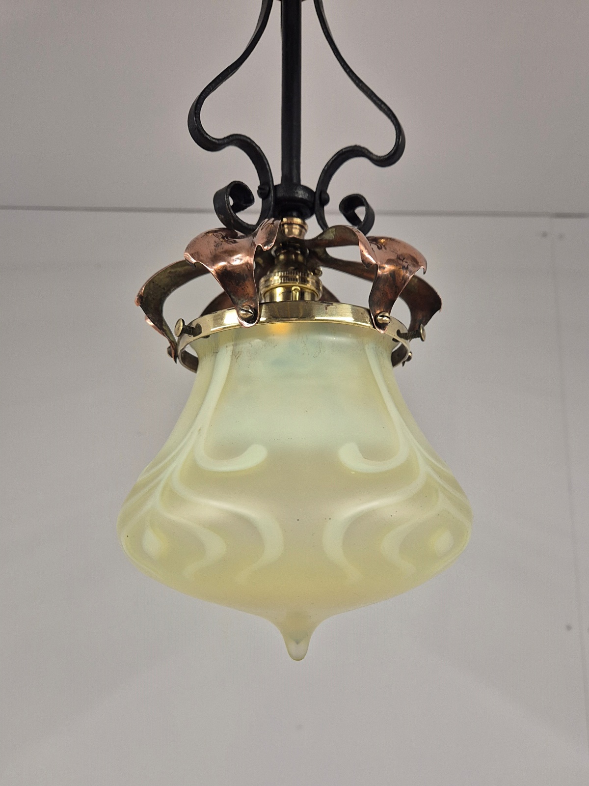 John Walsh Walsh | Vaseline-glass Arts & Crafts Lantern | England c.1900 - Image 7