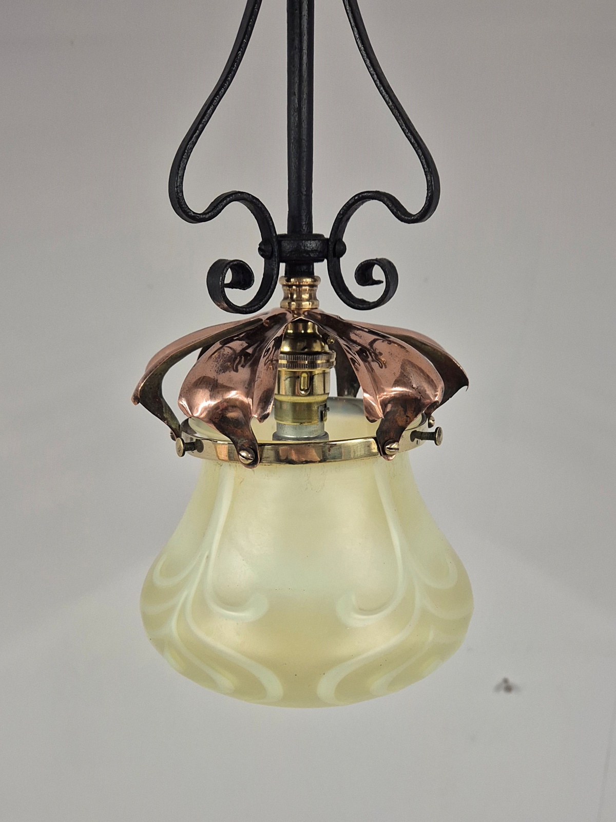 John Walsh Walsh | Vaseline-glass Arts & Crafts Lantern | England c.1900 - Image 8