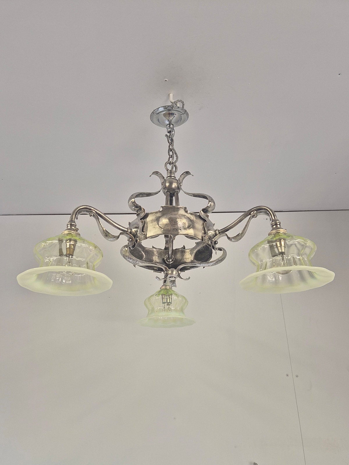 Unsigned | Silver-plated Arts & Crafts Elelectrolier | England c.1900 - Image 6