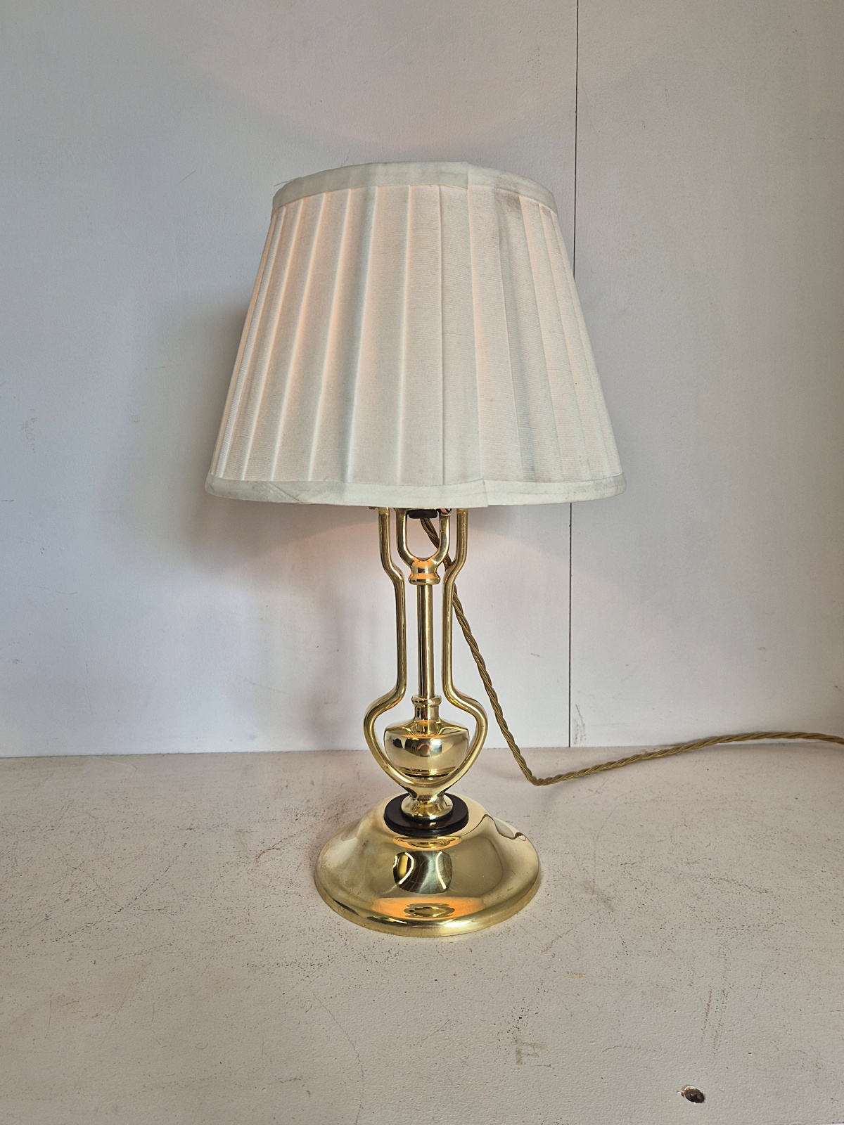 Attributed Playmit | Cast Brass "Gimbal" Table or Wall Lamp | England c.1915 - Image 2