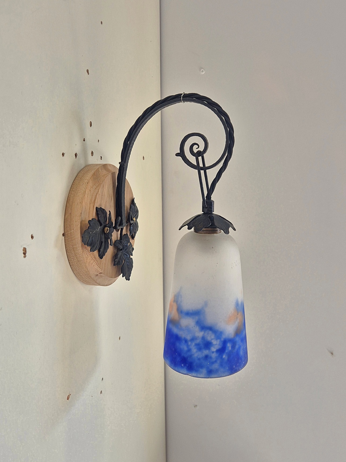 Grandes Verreries de Croismare | 3 Pate-de-verre Wall Lights | France c.1930 - Image 5