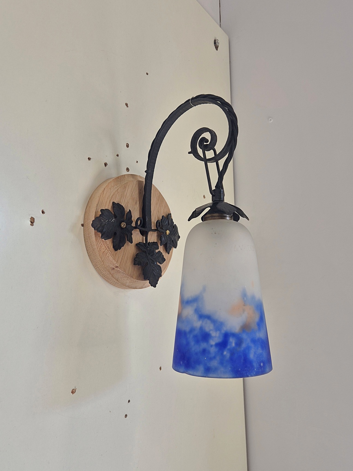 Grandes Verreries de Croismare | 3 Pate-de-verre Wall Lights | France c.1930 - Image 7