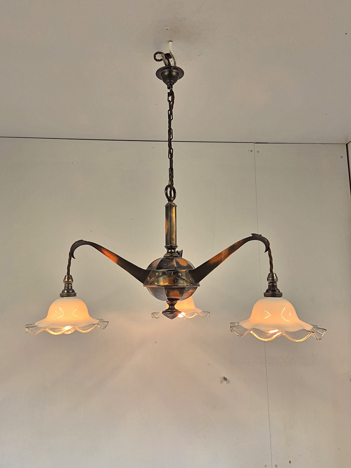 H.W Landon & Brothers, Birmingham | Arts & Crafts Electrolier | England 1914-24 - Image 2