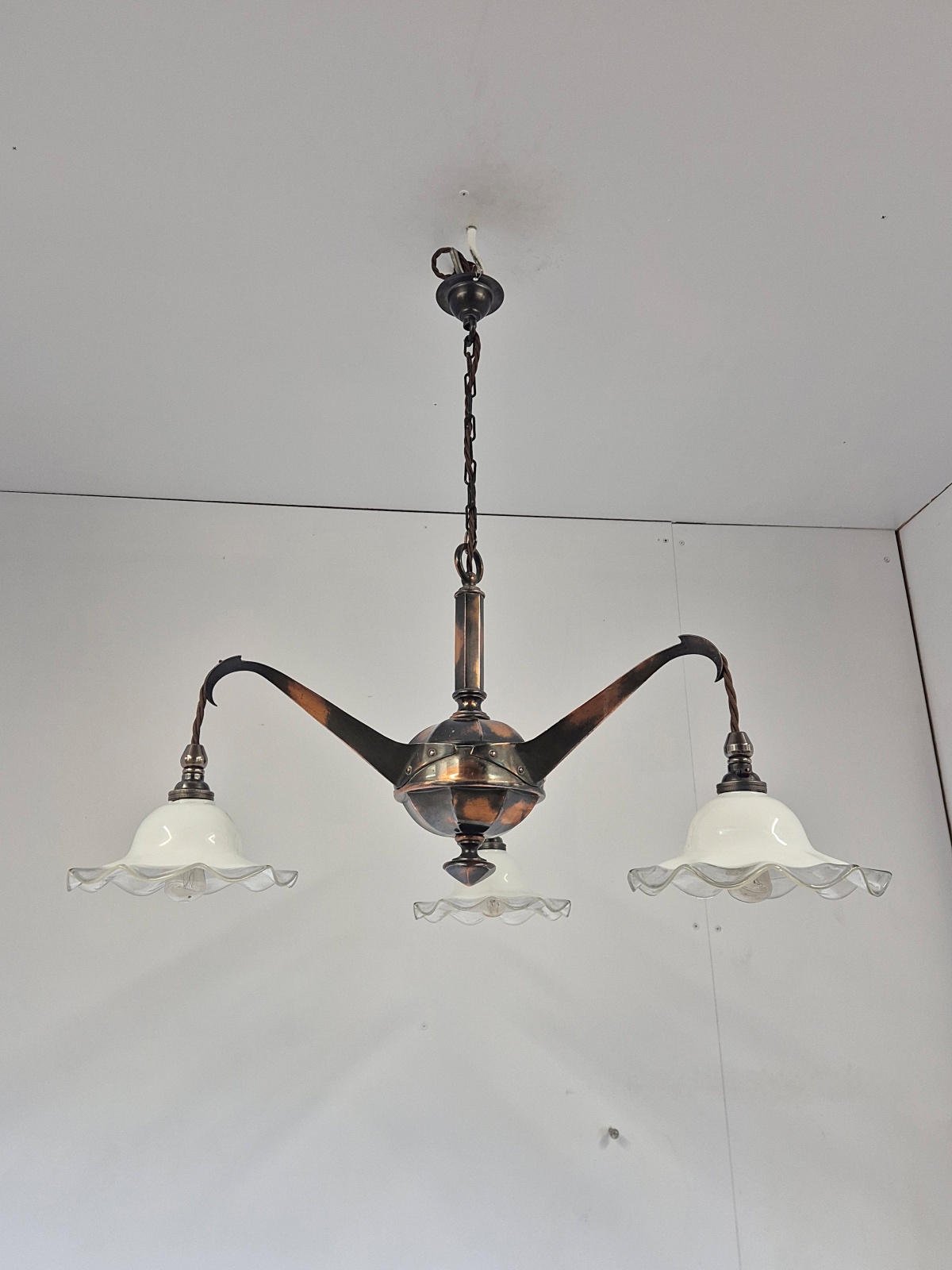 H.W Landon & Brothers, Birmingham | Arts & Crafts Electrolier | England 1914-24 - Image 5