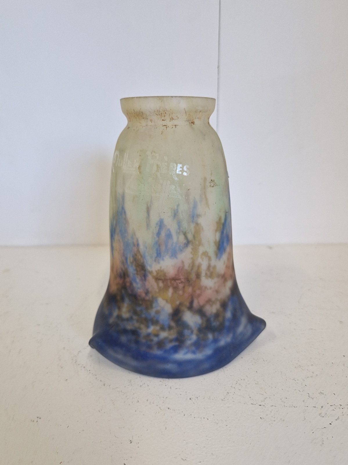 Muller Frères, Luneville | Pate-de-verre Lampshade