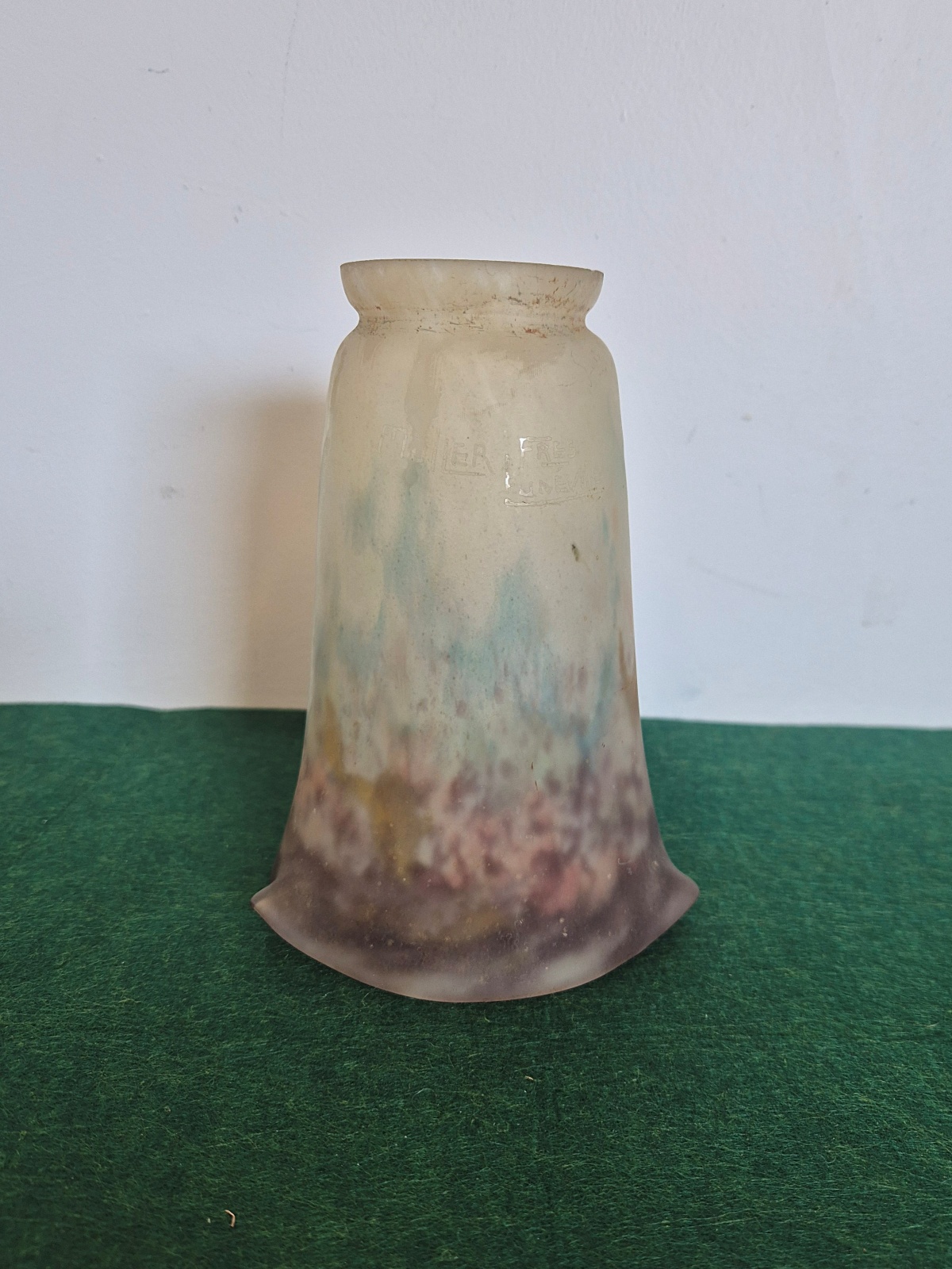 Muller Frères, Luneville | Pate-de-verre Lampshade | France c.1930