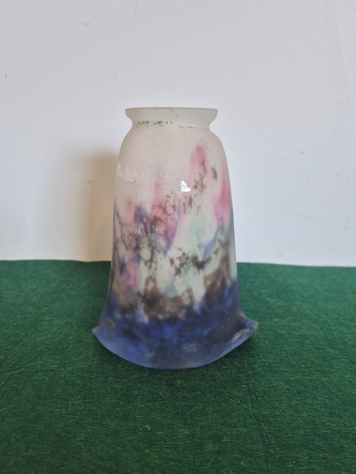 Muller Frères, Luneville | Pate-de-verre Lampshade | France c.1930