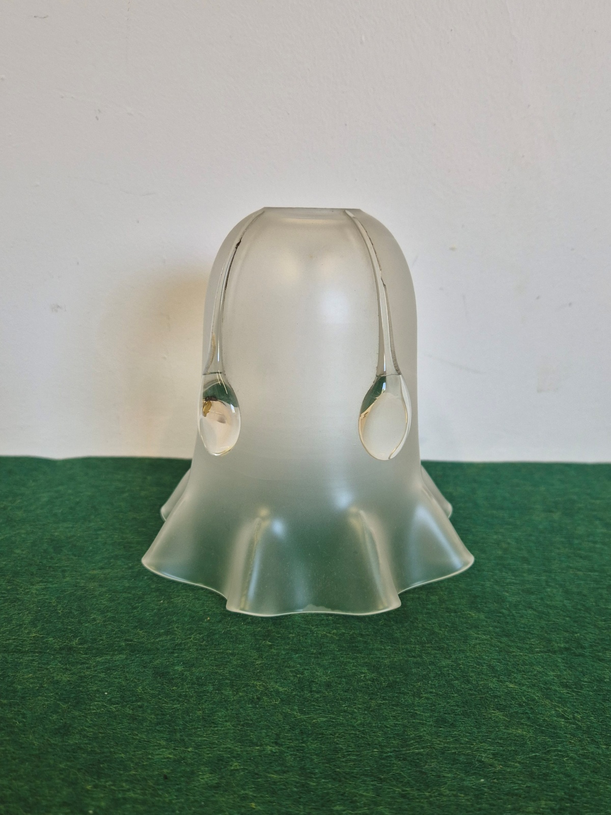 Stuart & Sons | Satin-glass "Teardrop" Lampshade | English c.1900