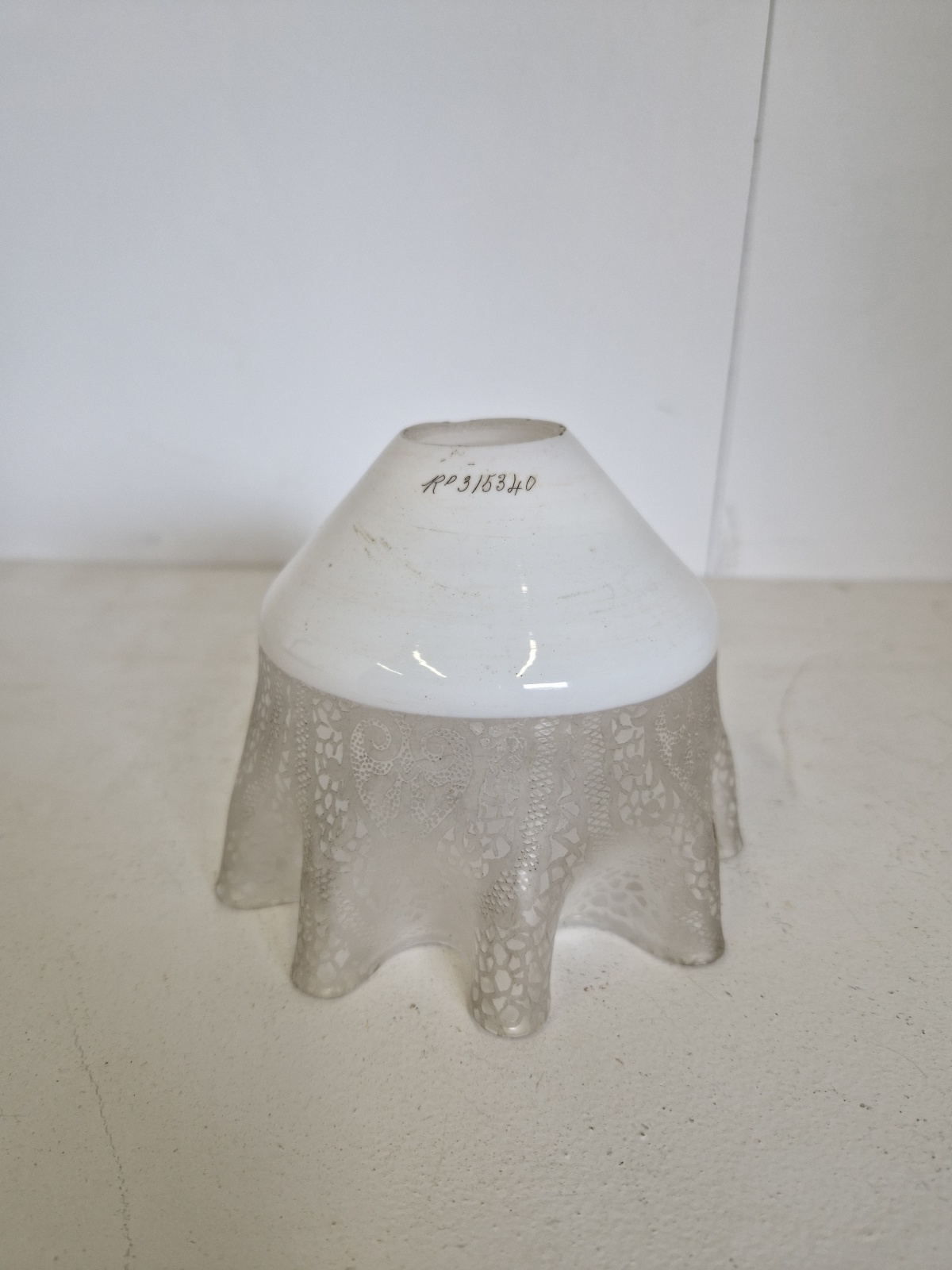 Unsigned | Rare Opaline and Acid-etched Glass Lampshade | England 1898