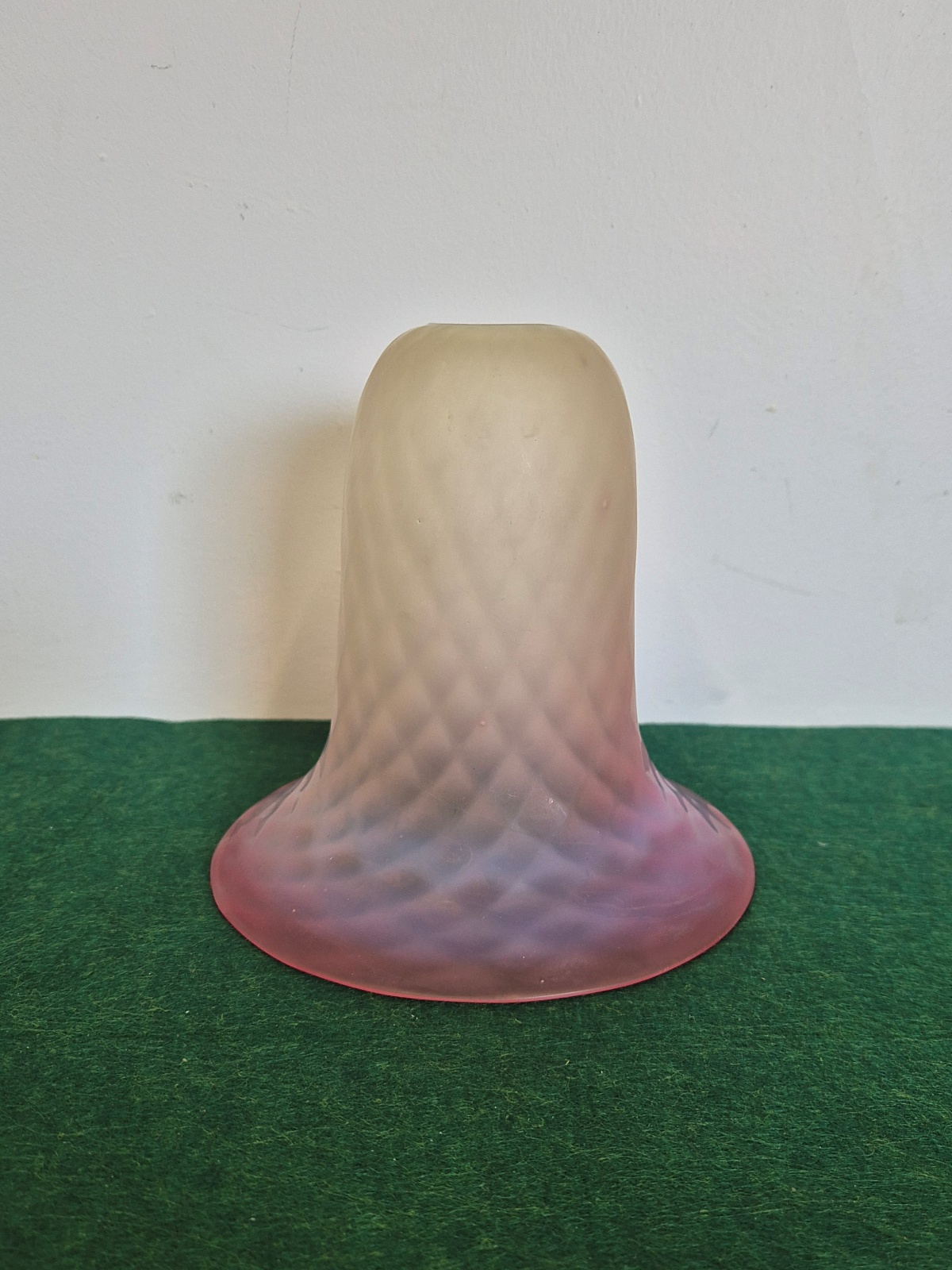 Thomas Webb & Sons | Cranberry-vaseline "Bell" Lampshade | England c.1900