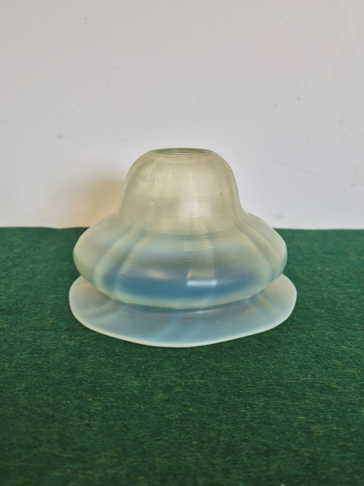 Unsigned | Straw-Vaseline "Squat" Lampshade | England c.1900