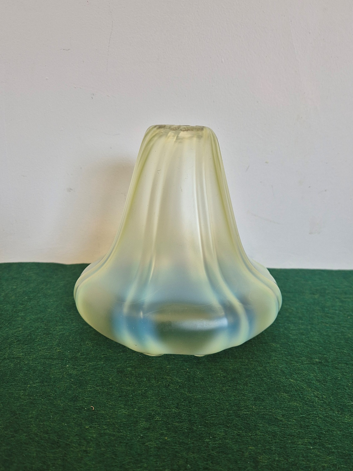 Unsigned | Large Straw-Vaseline Lampshade | England c.1900