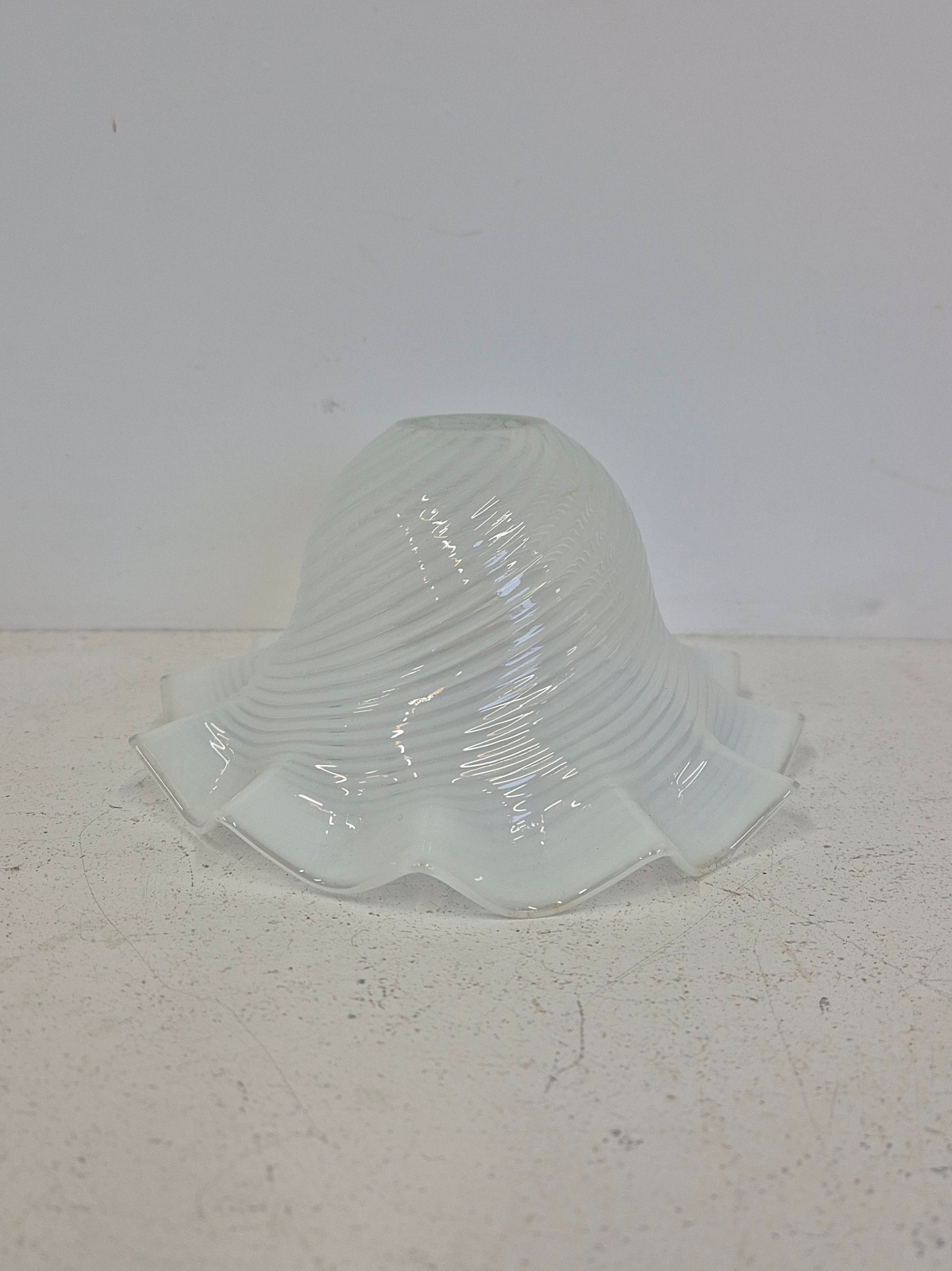 Unsigned | Opalescent " Jelly" Lampshade | England c.1910